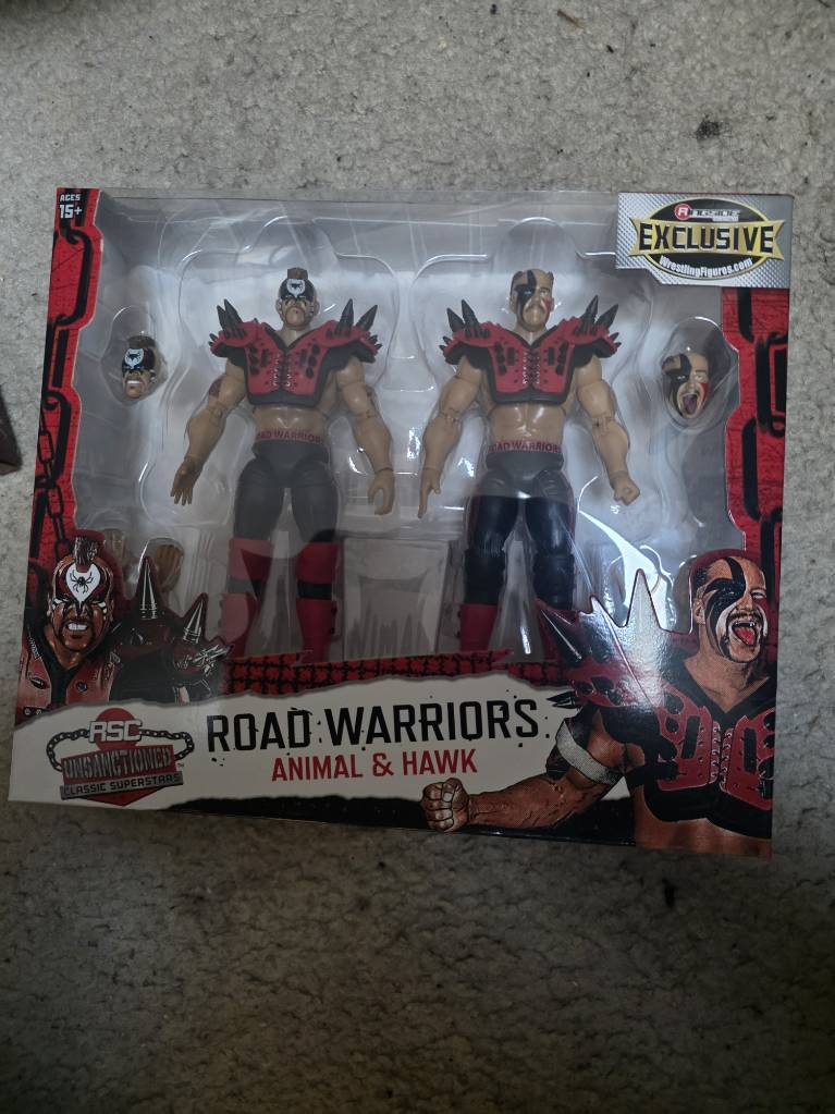 Road Warriors Animal & Hawk